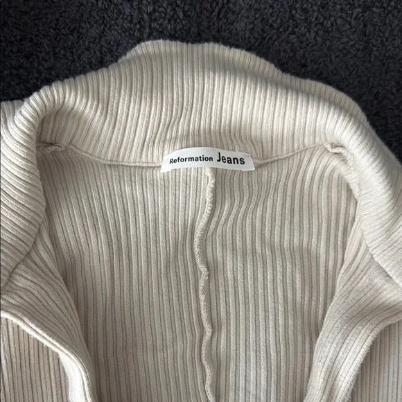 Reformation Ribbed Cream Bodysuit - Picture 4 of 8